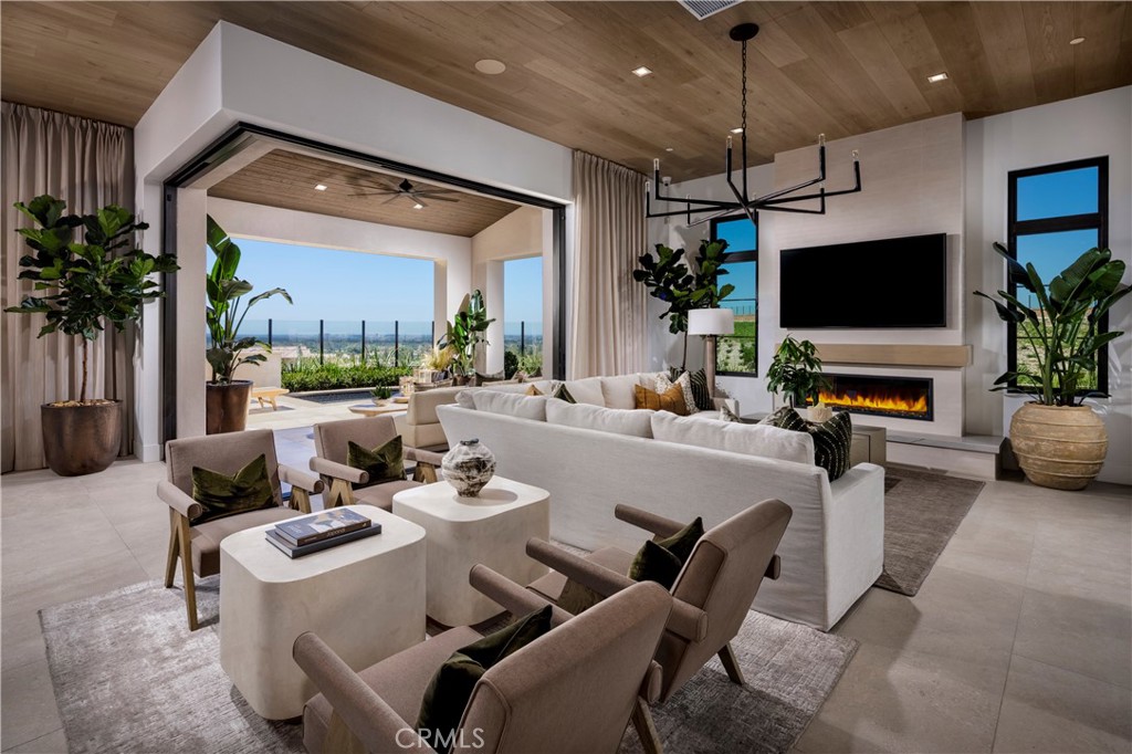 564 Peninsula Property Photo 10