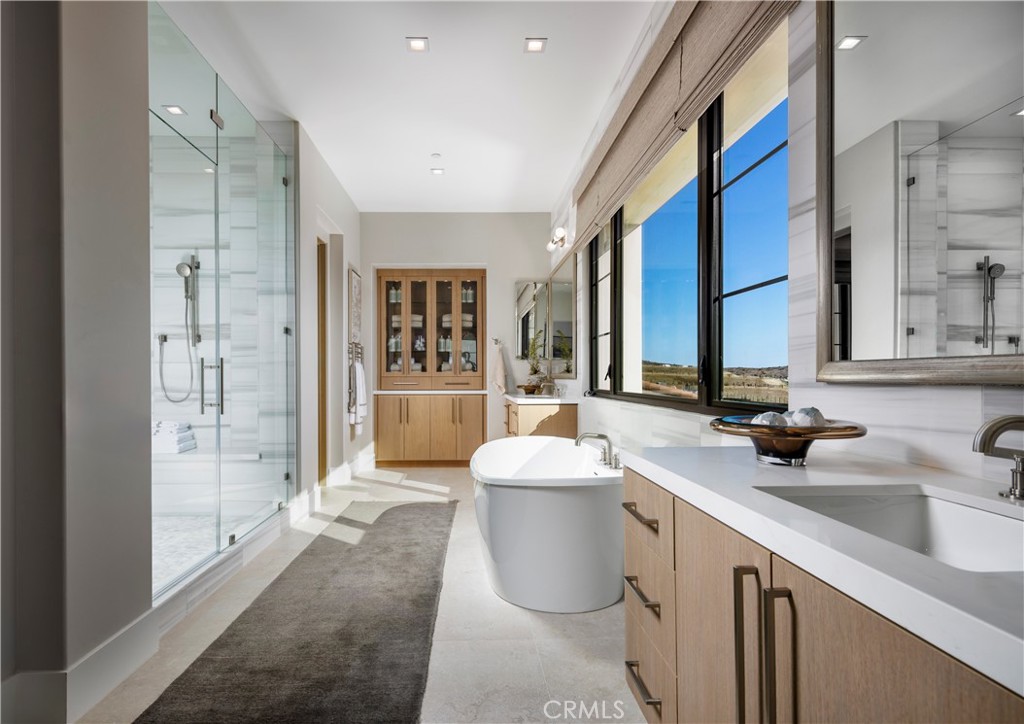 564 Peninsula Property Photo 16