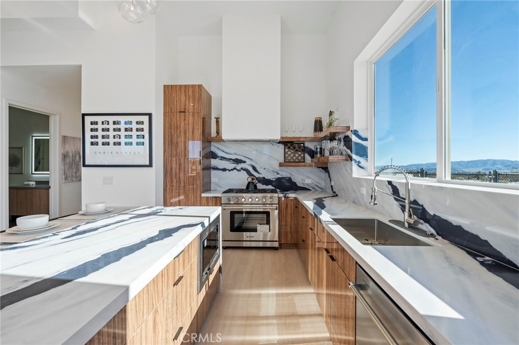 62050 Sonora Property Photo 8