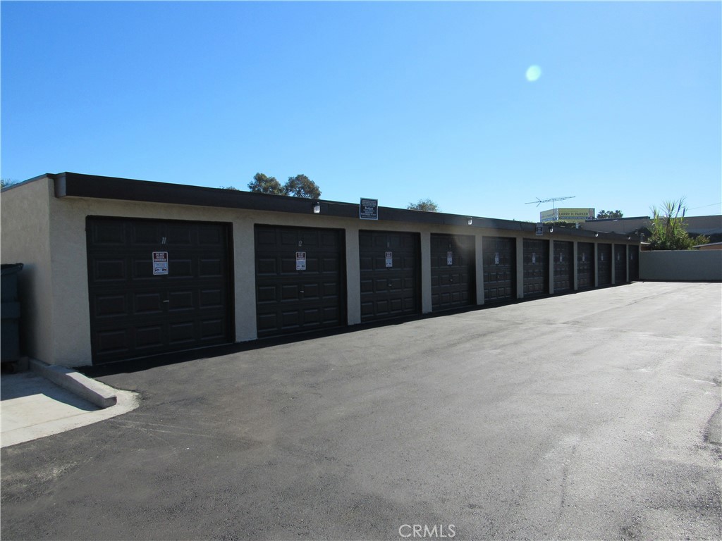 17100 Downey Avenue Property Photo 3