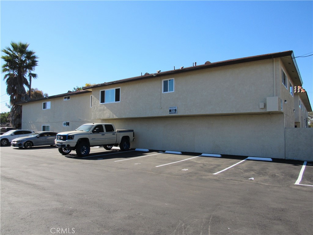 17100 Downey Avenue Property Photo 4