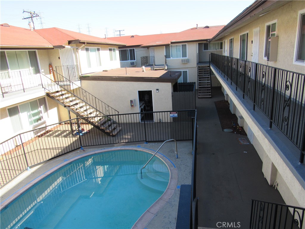 17100 Downey Avenue Property Photo 7