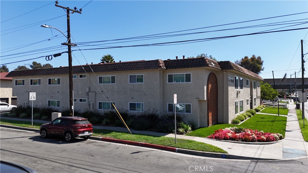 17100 Downey Avenue Property Photo 10