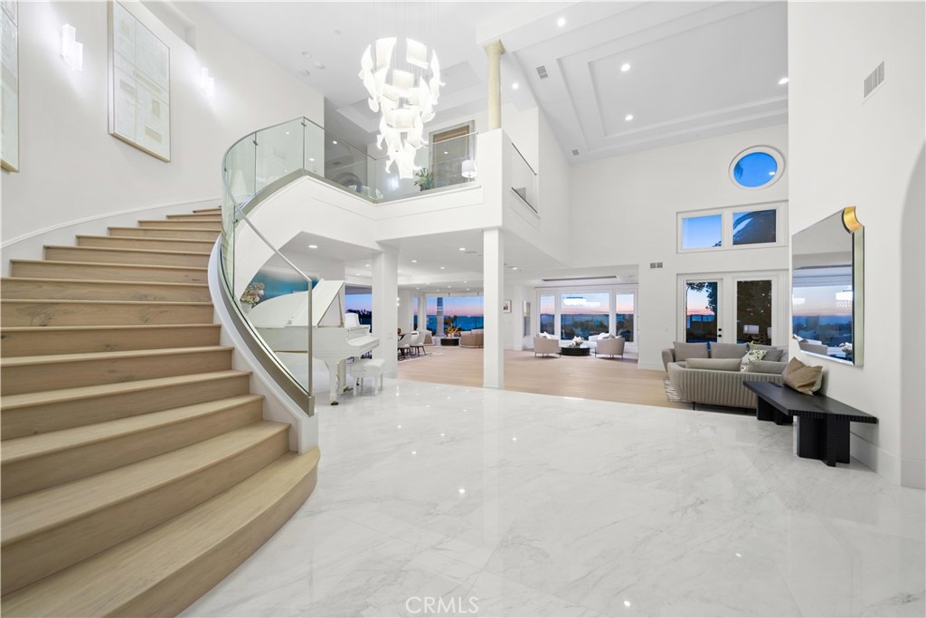 9 Sea Shell Property Photo 3