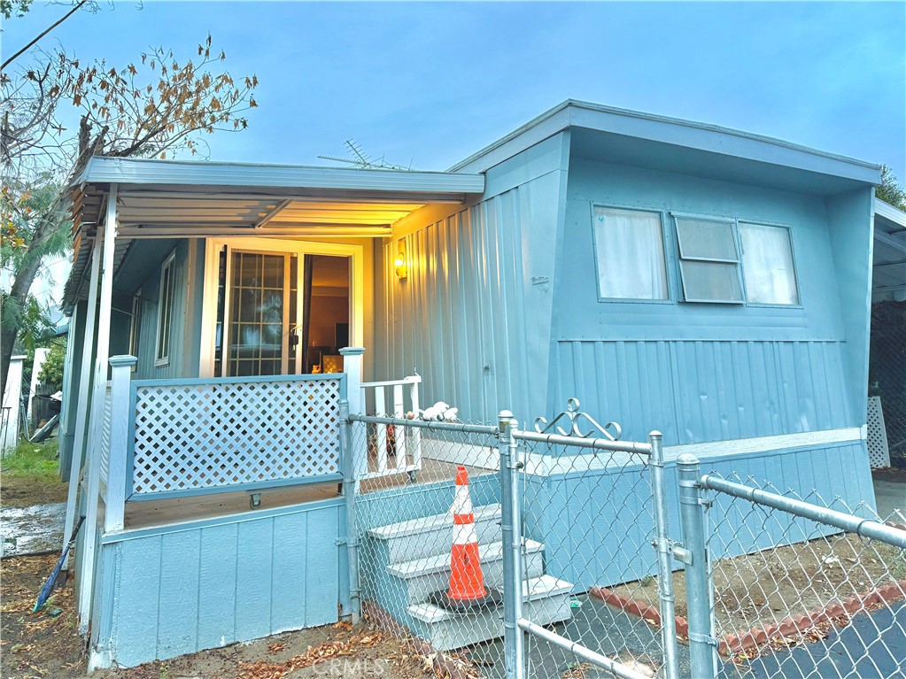 160 S Eucalyptus 60 Property Photo 2