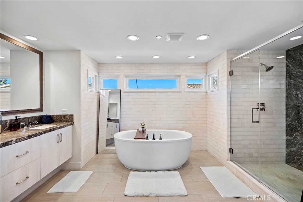 5512 Seashore Property Photo 30