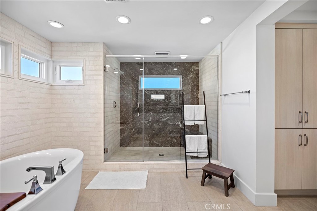 5512 Seashore Property Photo 31