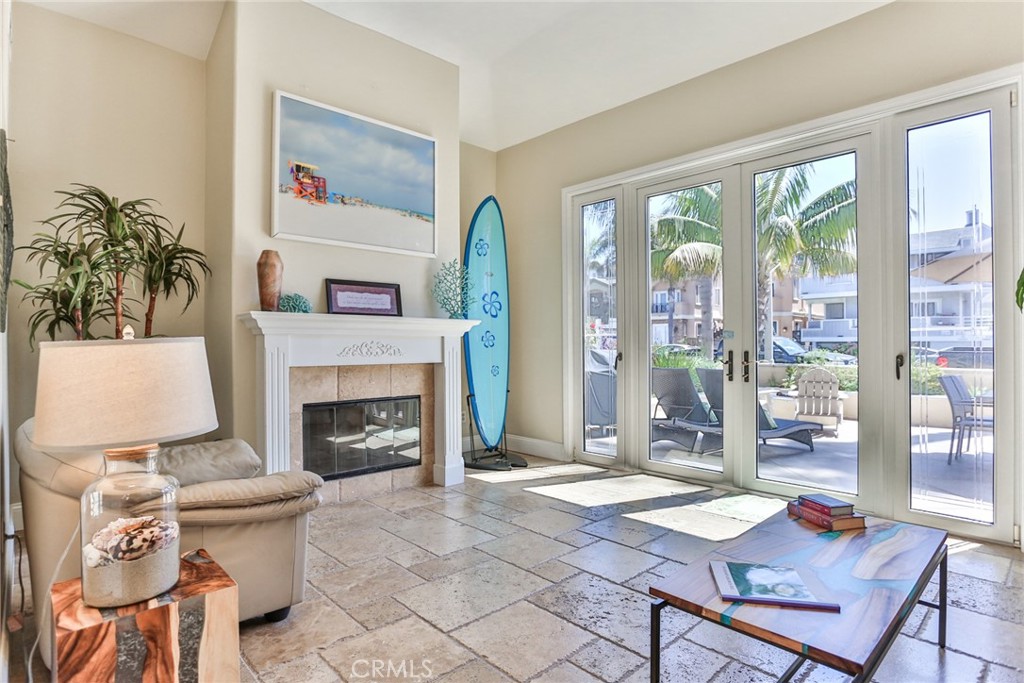 215 6th Street Property Photo 4