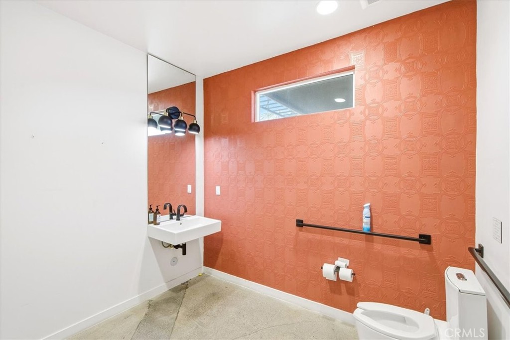 3444 E Anaheim Property Photo 10
