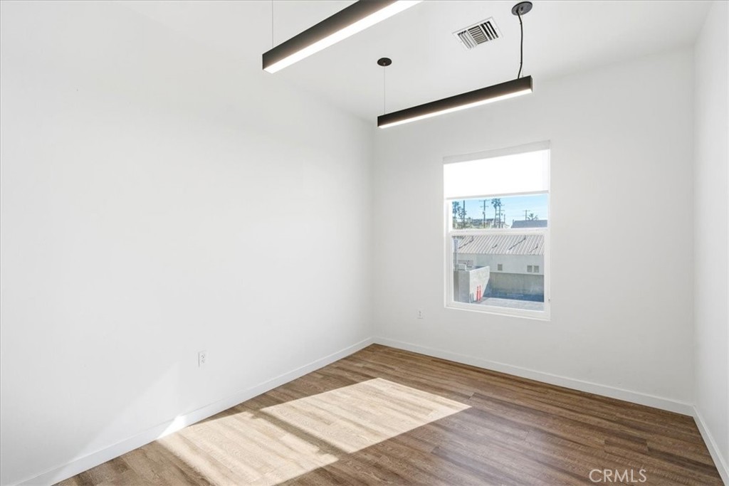 3444 E Anaheim Property Photo 25