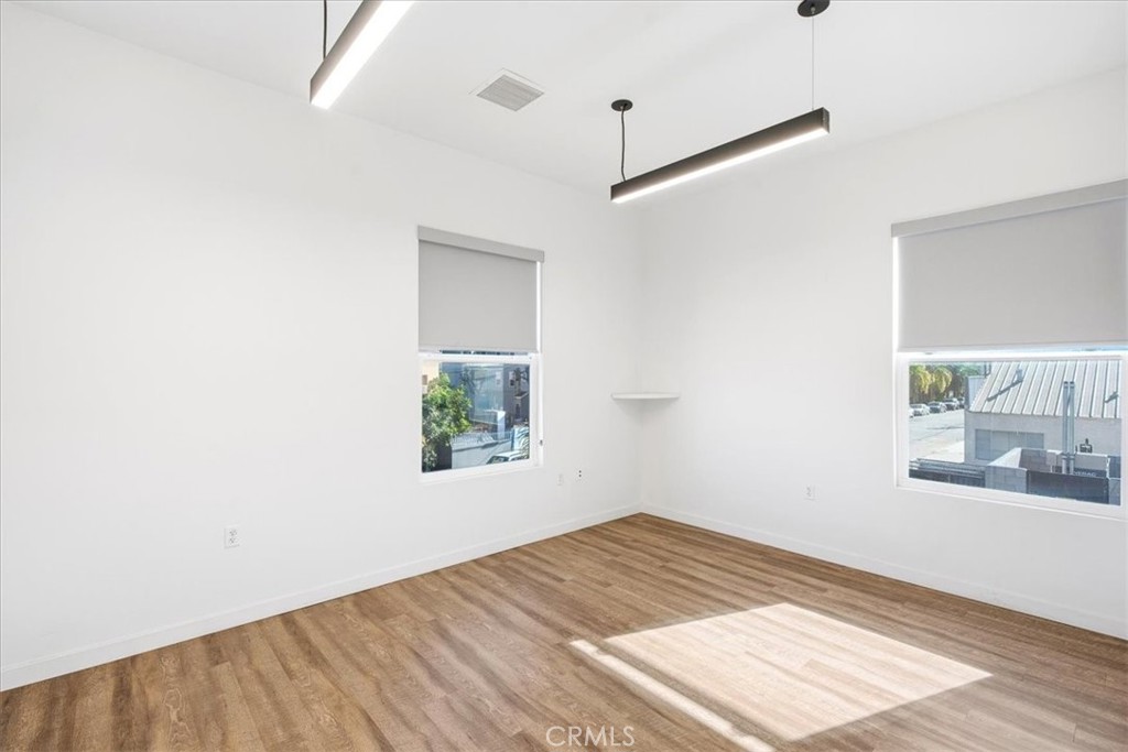 3444 E Anaheim Property Photo 27