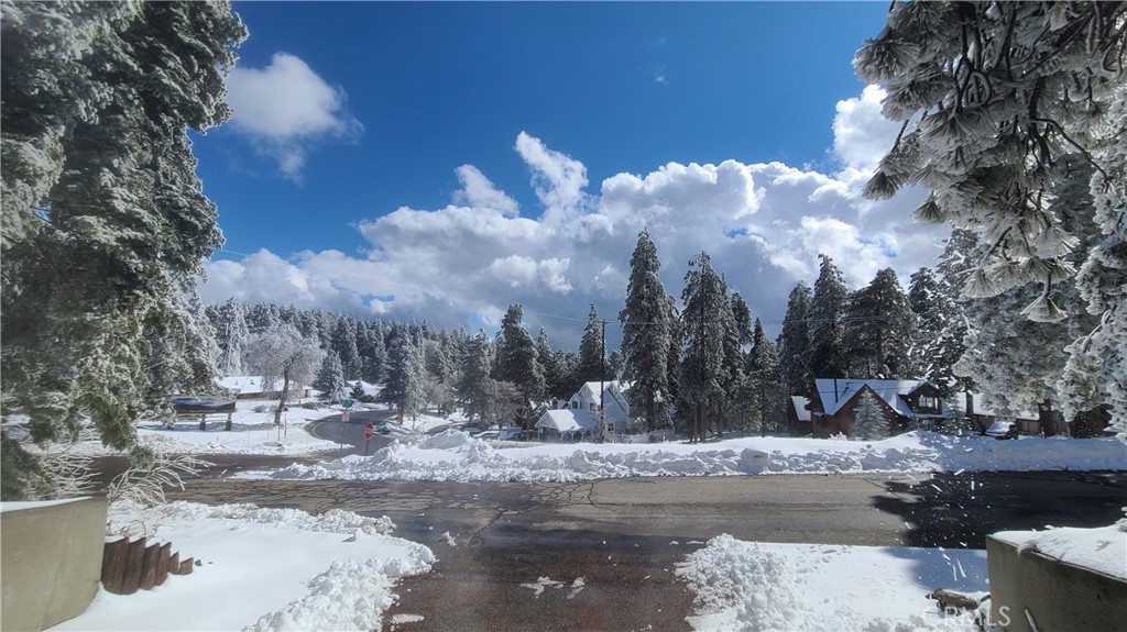31194 Outer Highway 18 N Property Photo 3