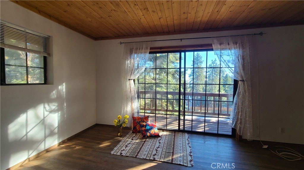 31194 Outer Highway 18 N Property Photo 31