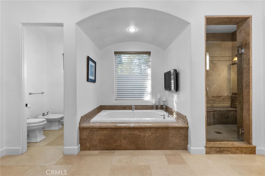1377 Versante Circle Property Photo 28