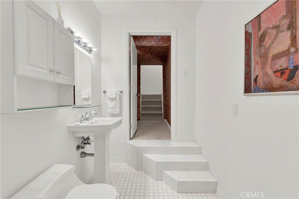 2111 Rockledge Property Photo 18