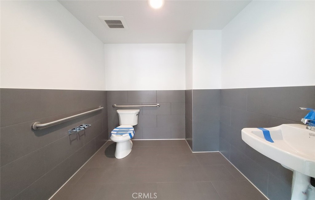 7744 Westminster Property Photo 12
