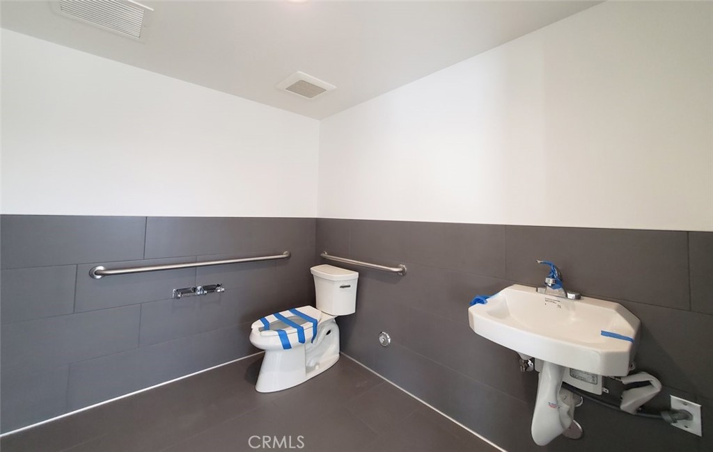 7744 Westminster Property Photo 18