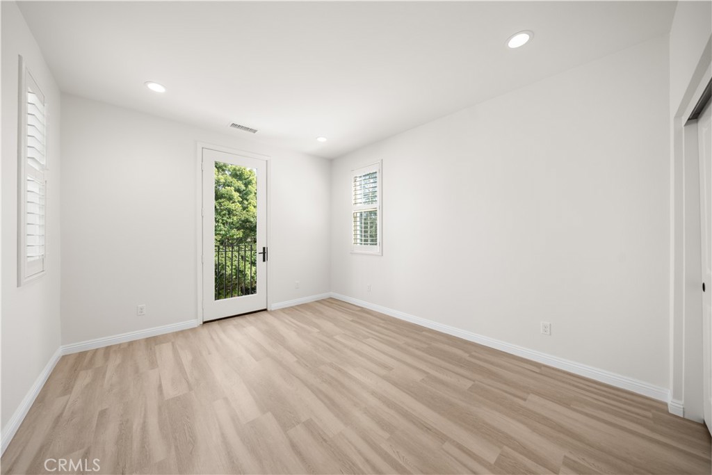 115 Hollow Tree Property Photo 29