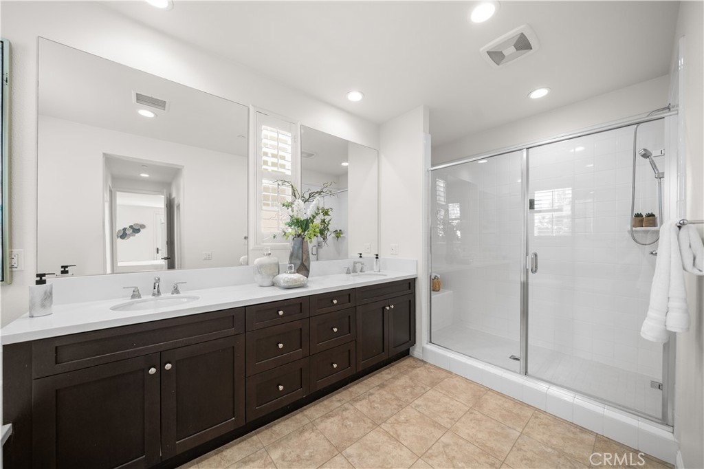 115 Hollow Tree Property Photo 43