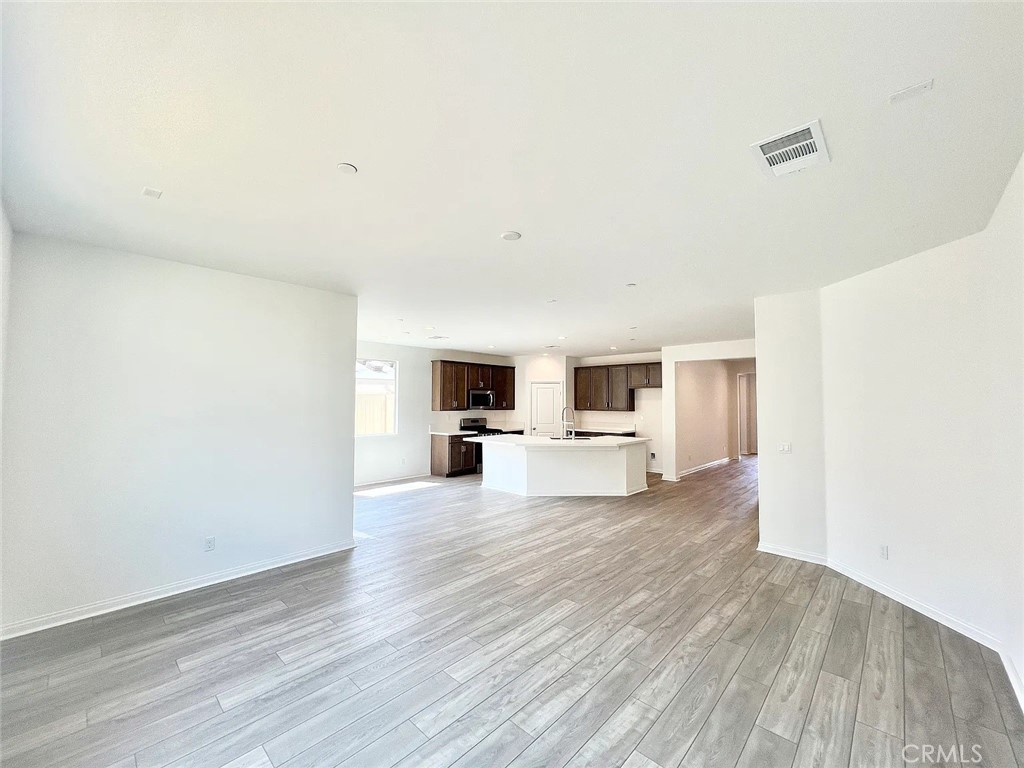 8285 Tristan Ln Property Photo 5