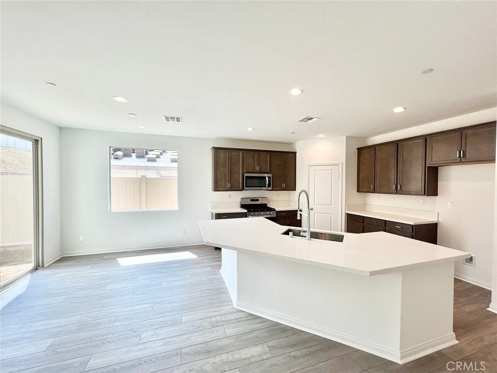 8285 Tristan Ln Property Photo 6