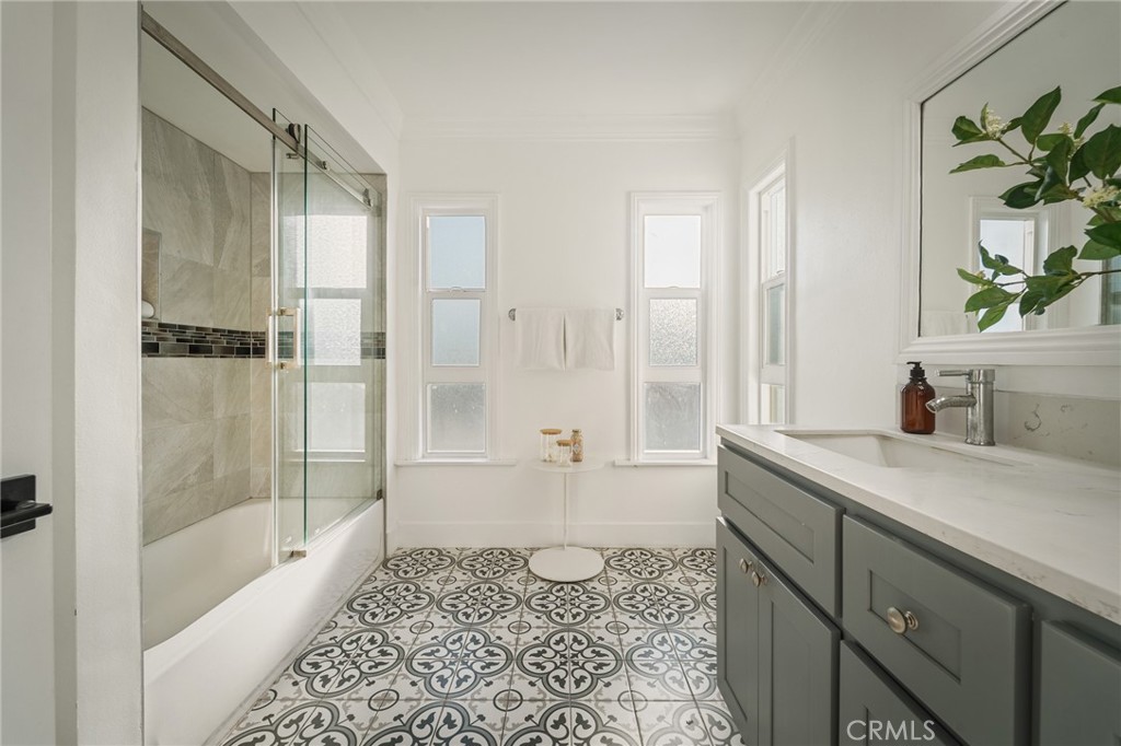 5115 West Boulevard Property Photo 24