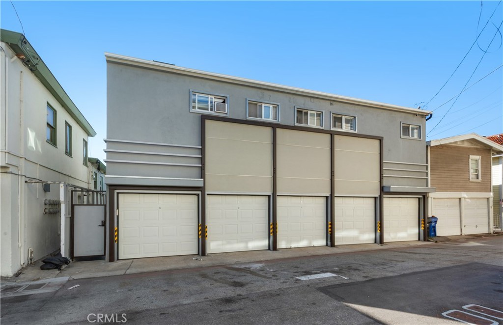1702 Hermosa Avenue Property Photo 6