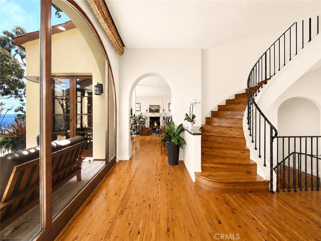1131 Emerald Bay Property Photo 4