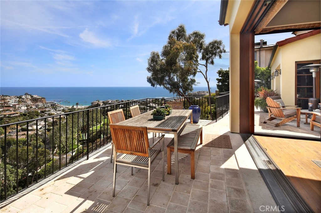 1131 Emerald Bay Property Photo 5