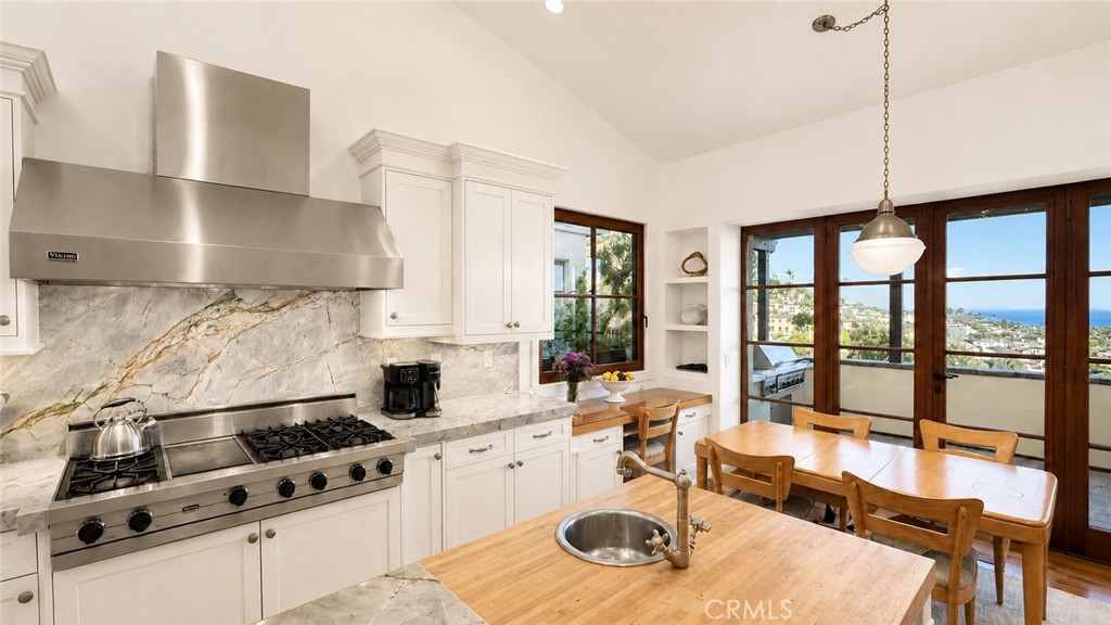 1131 Emerald Bay Property Photo 11
