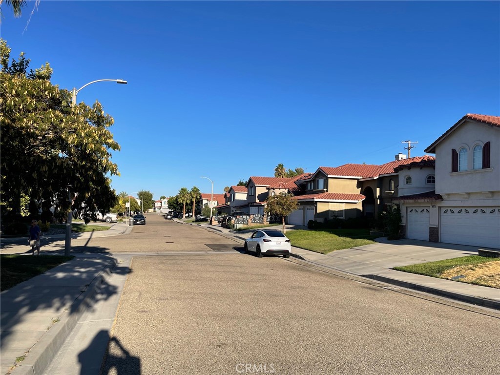 6608 Teasdale Street Property Photo 2