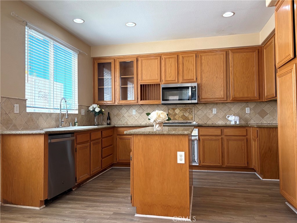 6608 Teasdale Street Property Photo 4