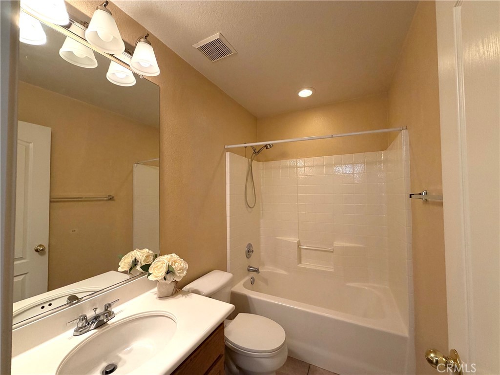 6608 Teasdale Street Property Photo 7