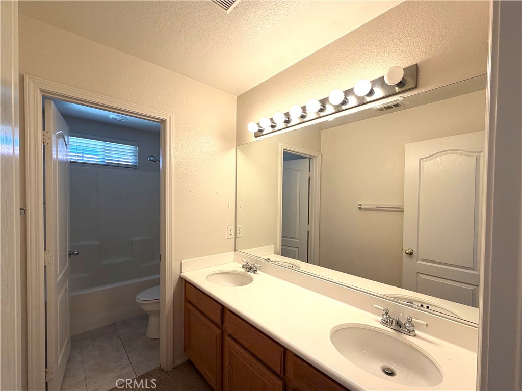 6608 Teasdale Street Property Photo 17