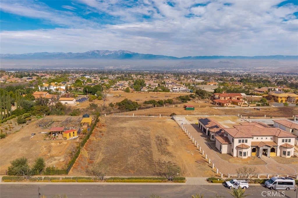 1127 Casper Circle Property Photo 5