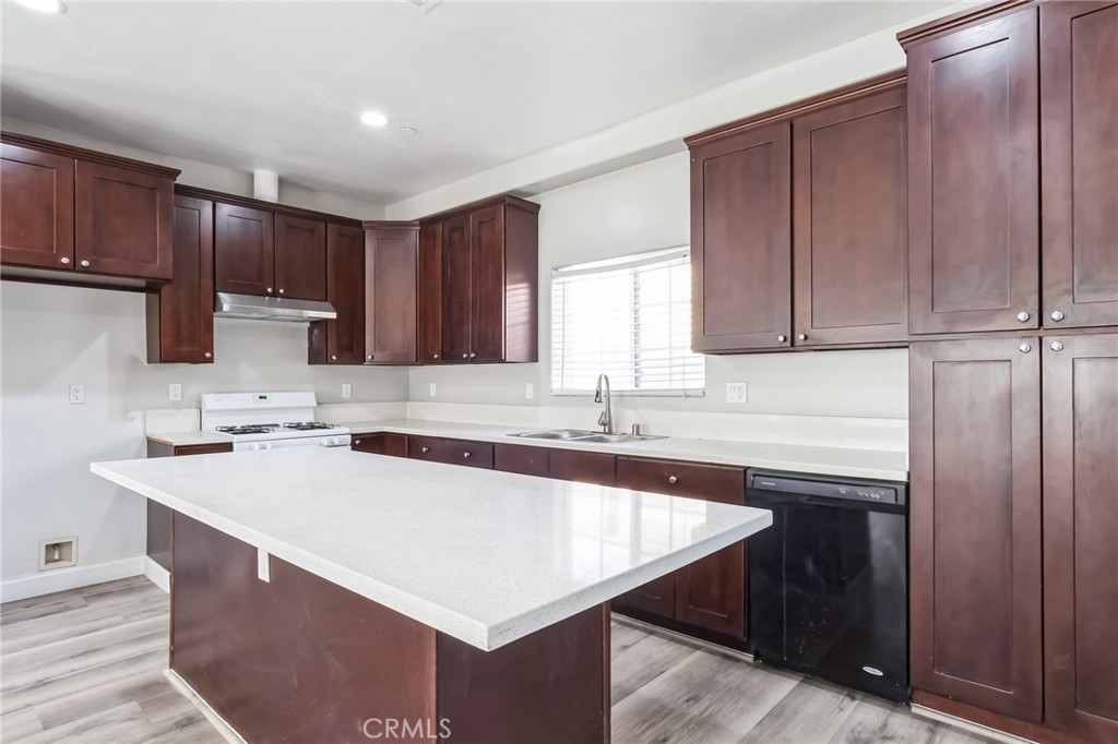 1420 S Euclid Avenue Property Photo 20