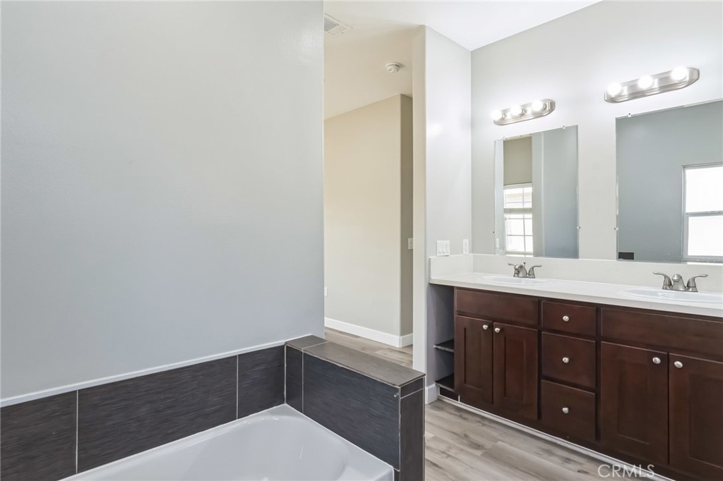 1420 S Euclid Avenue Property Photo 33