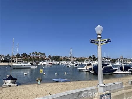212 1/2 Garnet Property Photo 11