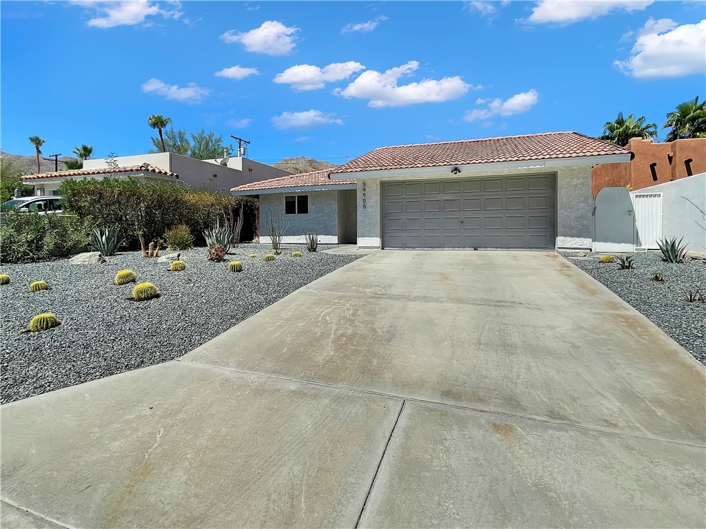 54905 Avenida Diaz Property Photo 4