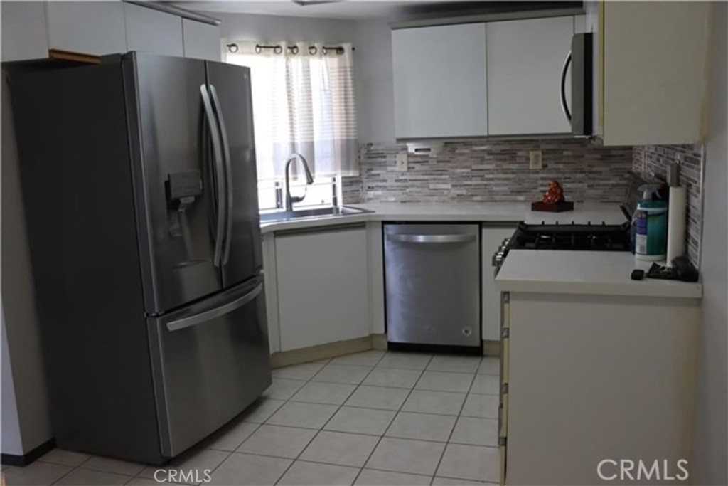 8810 Hewitt Place 22 Property Photo 6