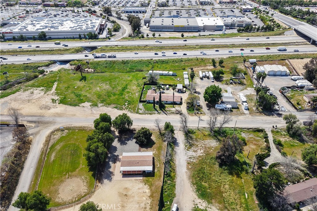 25063 Monroe Avenue Property Photo 3