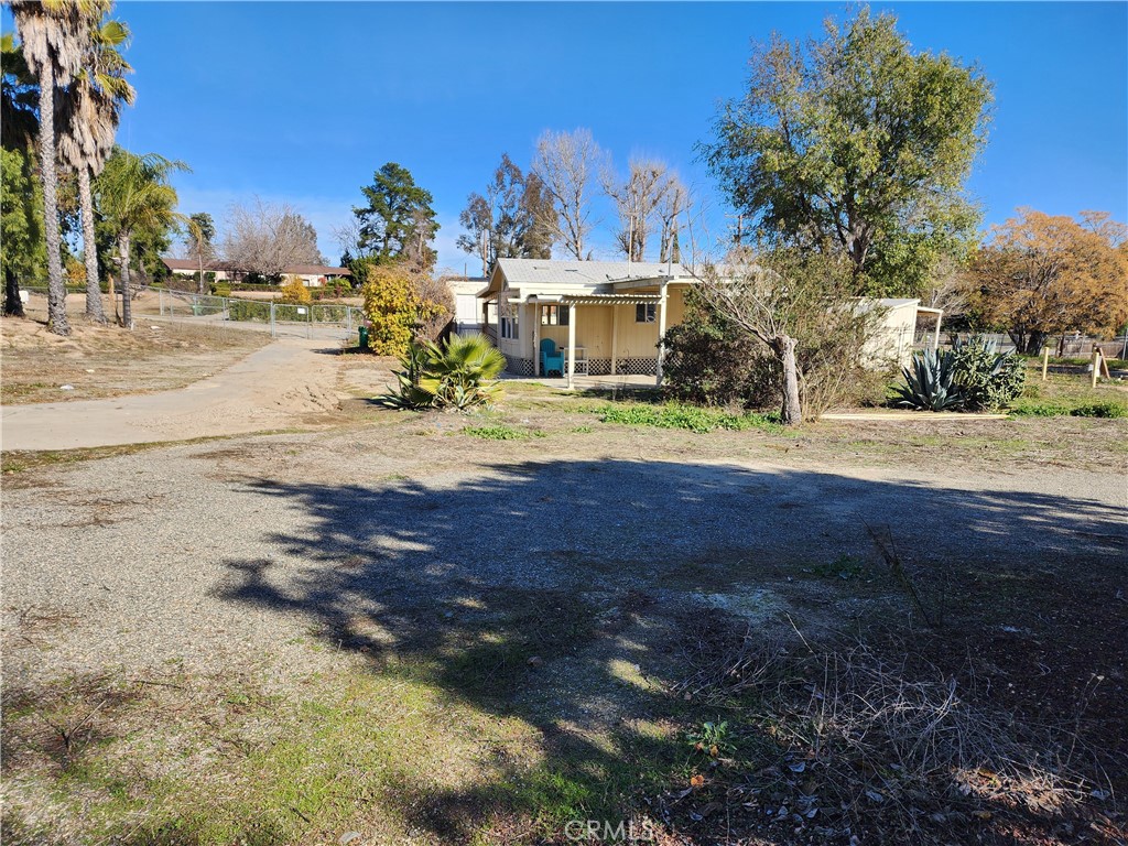 25063 Monroe Avenue Property Photo 6