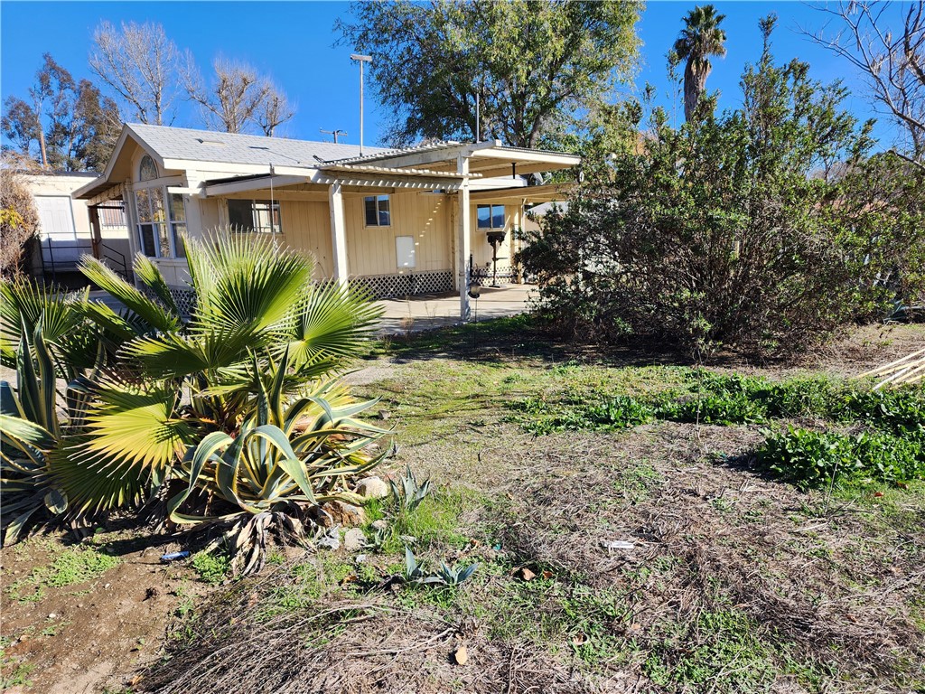 25063 Monroe Avenue Property Photo 9