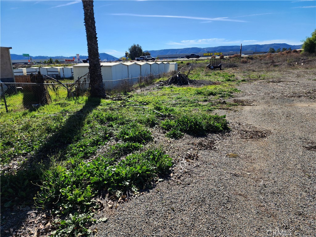 25063 Monroe Avenue Property Photo 17