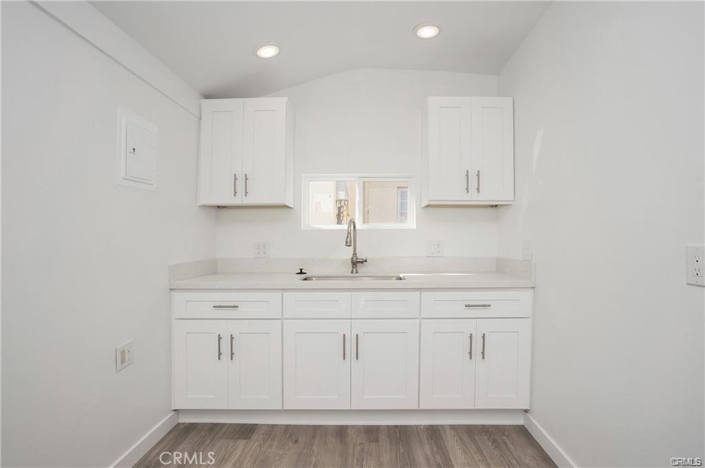 251 Avenida Del Mar B Property Photo 5