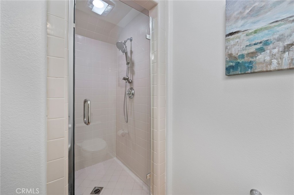 40 Waterspout Property Photo 19