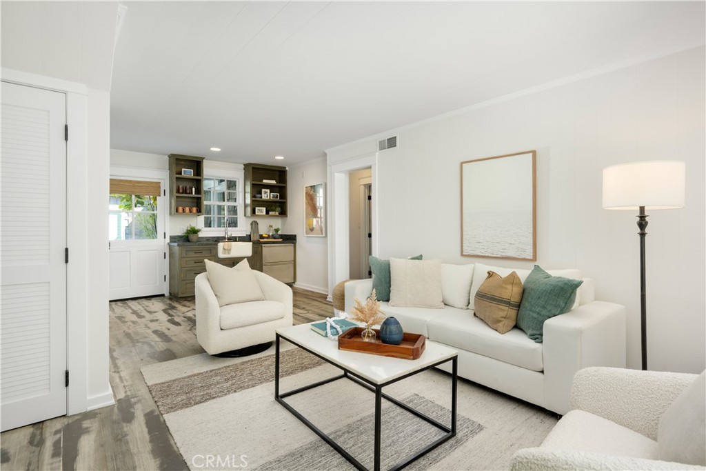 44 59th Property Photo 18