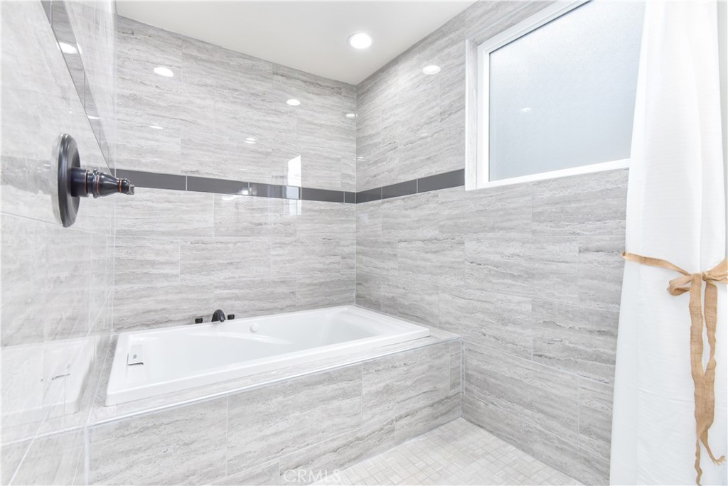 16791 Bayview Drive Property Photo 58