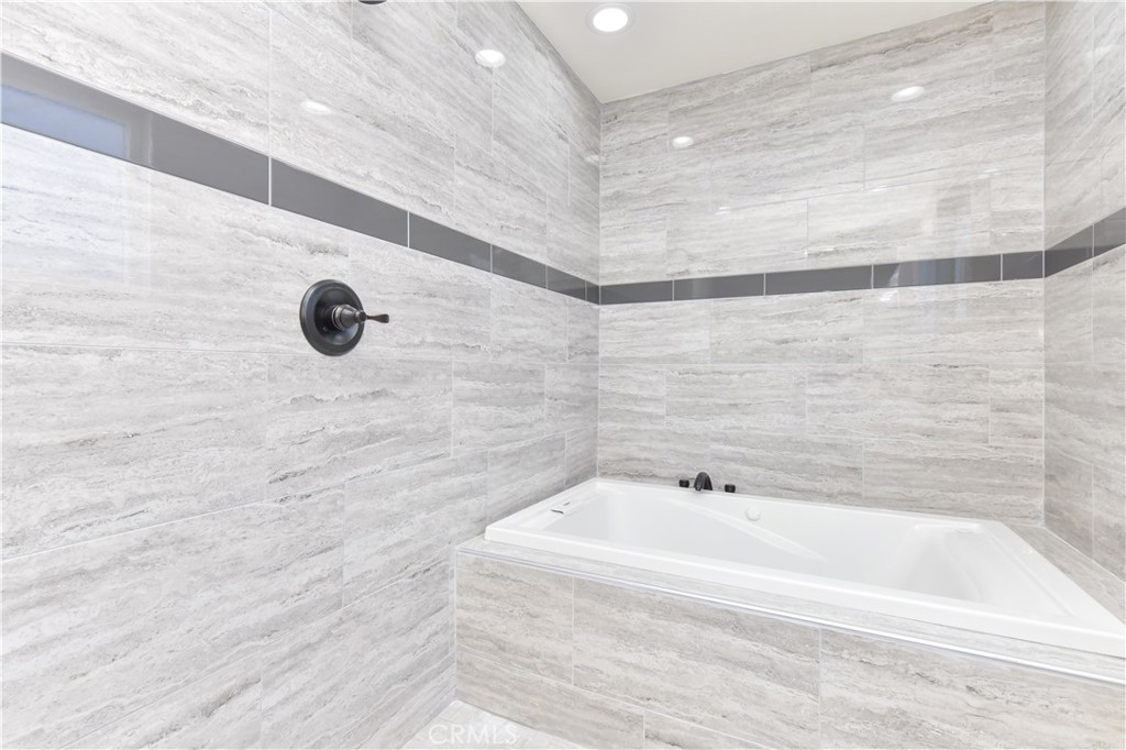 16791 Bayview Drive Property Photo 59