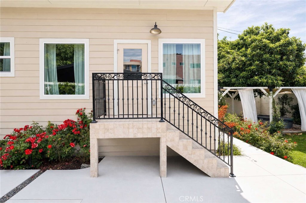 7142 Marshfield Property Photo 4